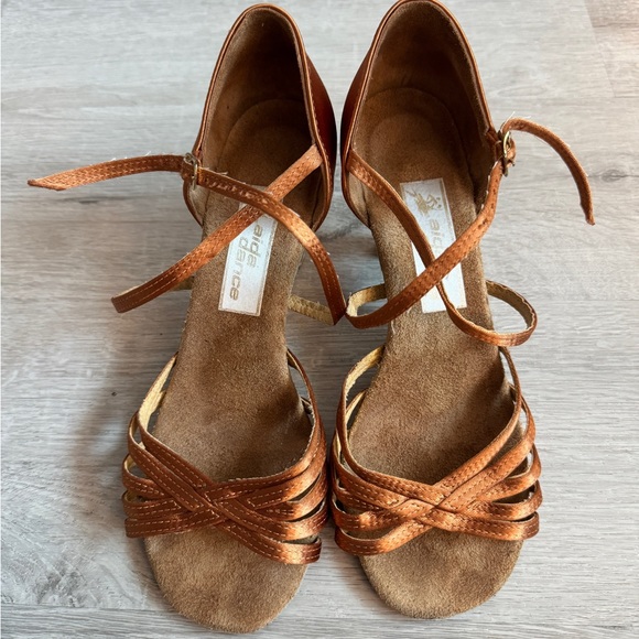 Aida Dance 💃🏻 Shoes | Latin Dance Heels - Picture 1 of 3